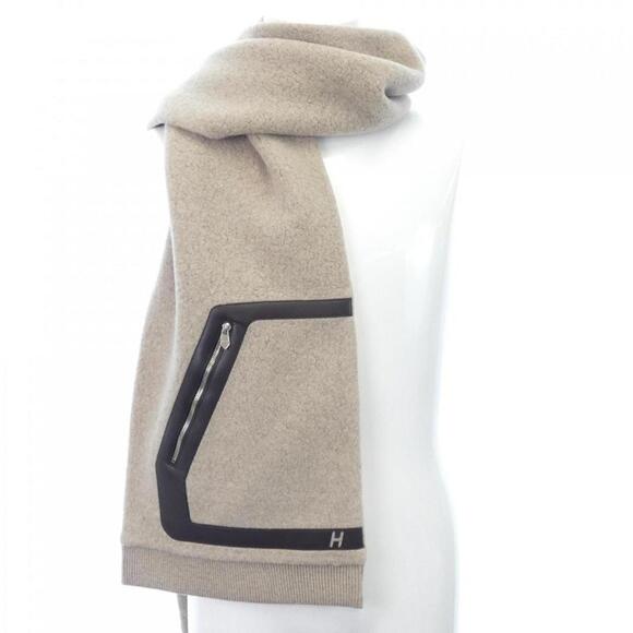 HERMES Beige Scarf - Picture 1 of 5